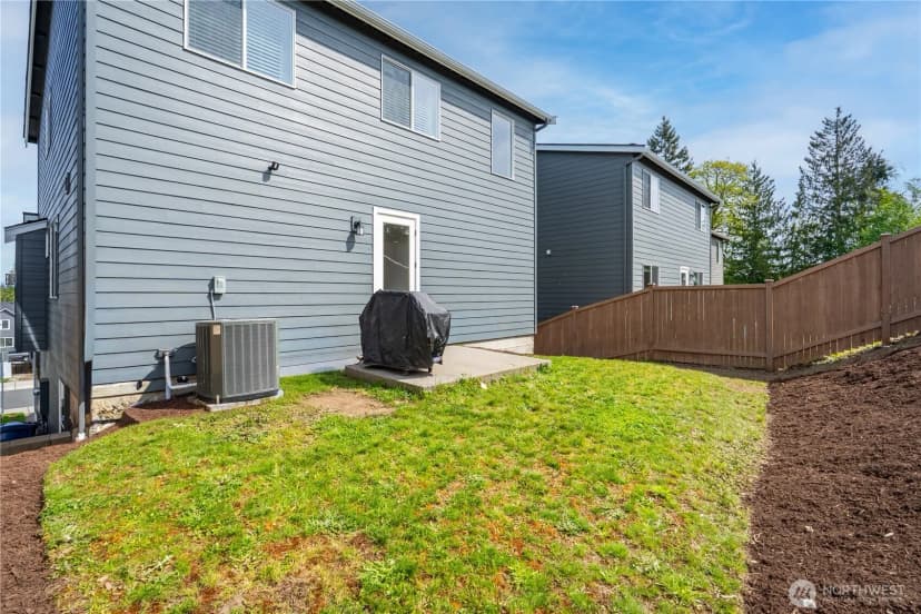 Property photo for 8788 68th Place Ne, Marysville photo 27
