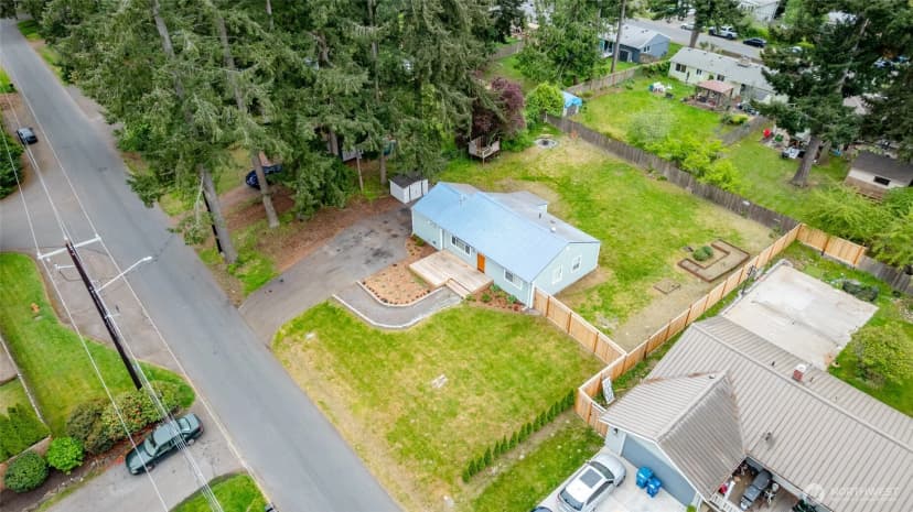 Property photo for 23216 96th Avenue W, Edmonds photo 36