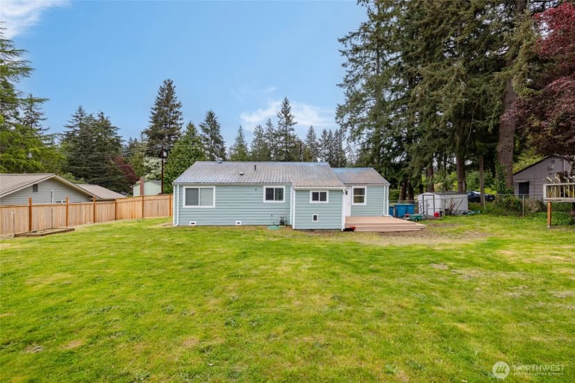 Property photo for 23216 96th Avenue W, Edmonds photo 32