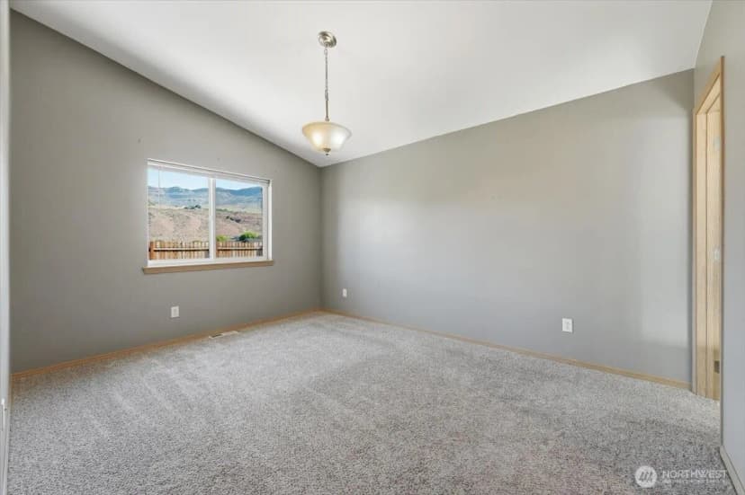Property photo for 117 Island Loop Road, Rock Island photo 12