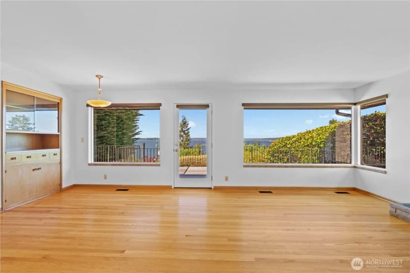 Property photo for 5911 49th Avenue Sw, Seattle photo 21