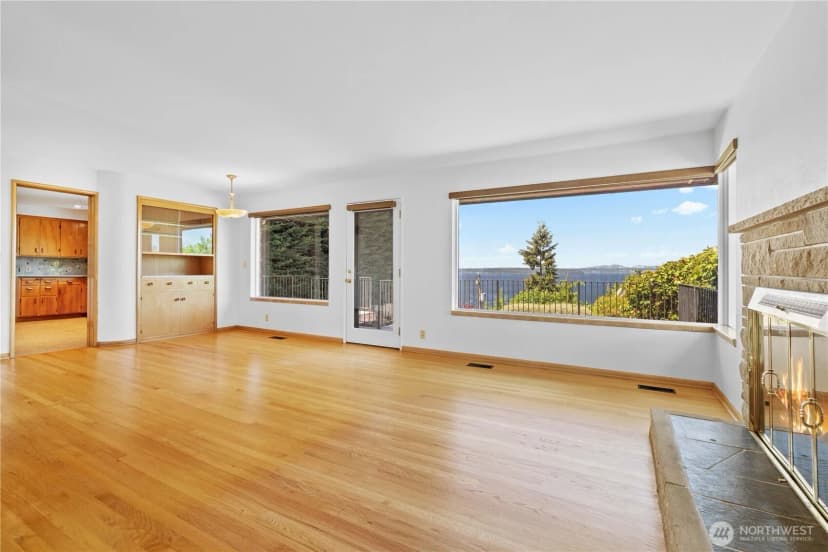 Property photo for 5911 49th Avenue Sw, Seattle photo 16