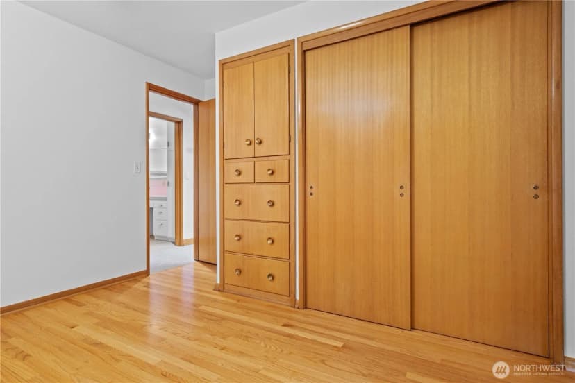 Property photo for 5911 49th Avenue Sw, Seattle photo 32