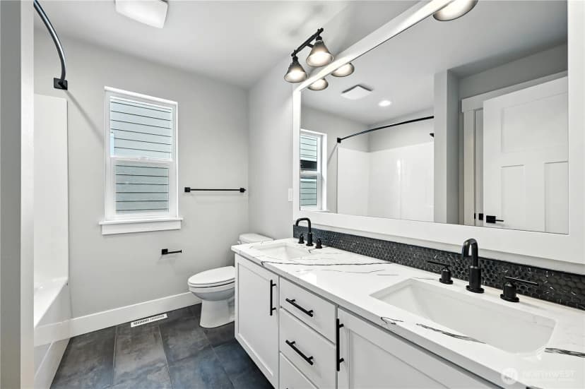 Property photo for 19312 Meridian Drive Se #cw 11, Bothell photo 22