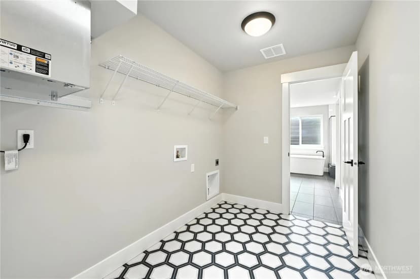 Property photo for 19312 Meridian Drive Se #cw 11, Bothell photo 19