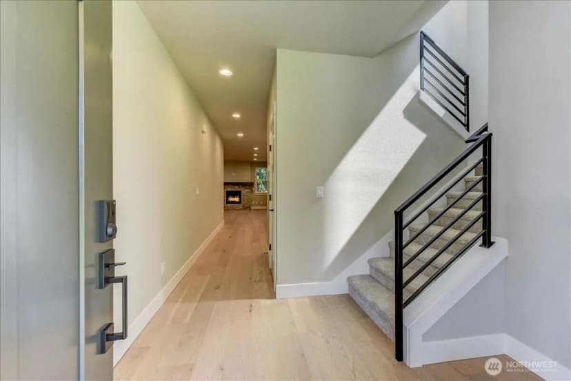 Property photo for 19312 Meridian Drive Se #cw 11, Bothell photo 4