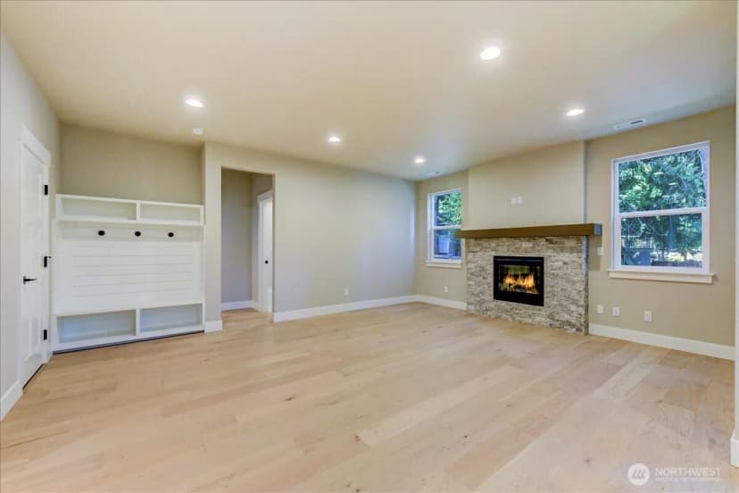 Property photo for 19312 Meridian Drive Se #cw 11, Bothell photo 7