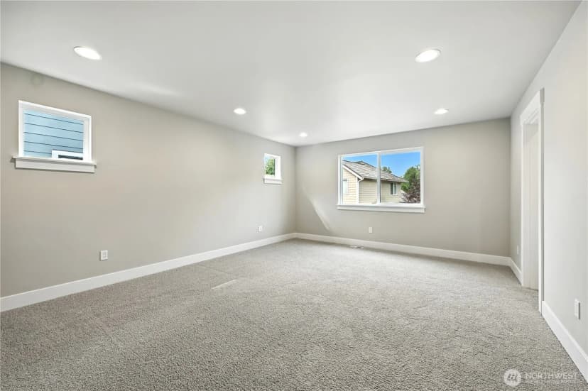 Property photo for 19312 Meridian Drive Se #cw 11, Bothell photo 14