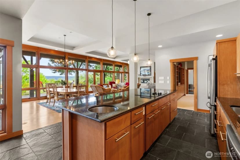 Property photo for 4702 Luhr Road Ne, Olympia photo 15
