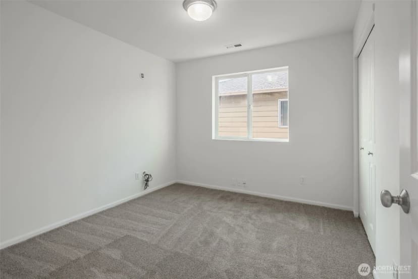Property photo for 3910 61st Avenue E, Fife photo 16