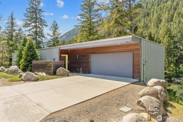 Property photo for 8970 Icicle Road, Leavenworth photo 3