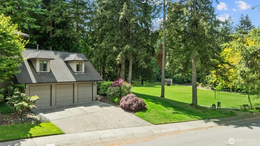 Property photo for 22329 Ne 28th Street, Sammamish photo 2
