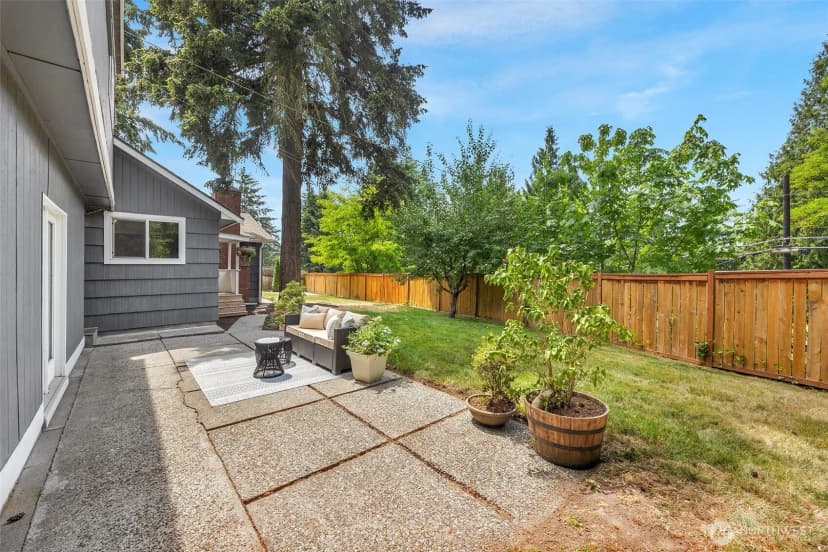 Property photo for 17806 83rd Place Ne, Kenmore photo 3