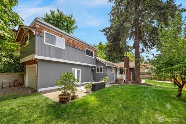 Property photo for 17806 83rd Place Ne, Kenmore