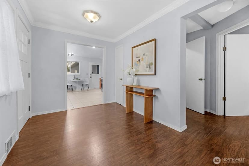 Property photo for 17806 83rd Place Ne, Kenmore photo 6