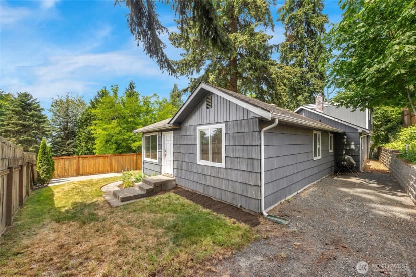 Property photo for 17806 83rd Place Ne, Kenmore photo 31