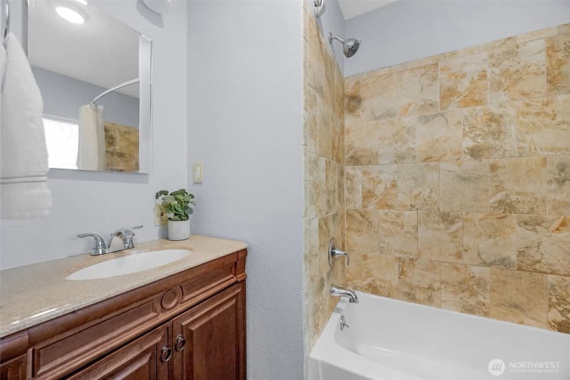 Property photo for 17806 83rd Place Ne, Kenmore photo 20