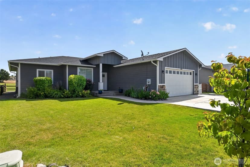 Property photo for 8019 Vialago Parkway, Zillah photo 5