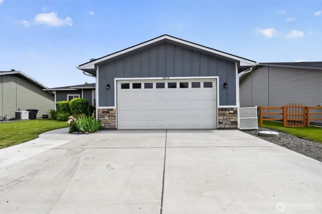 Property photo for 8019 Vialago Parkway, Zillah