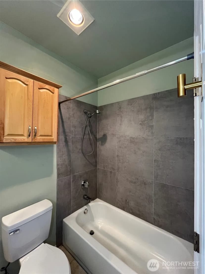 Property photo for 801 Rainier Avenue N #a203, Renton photo 15