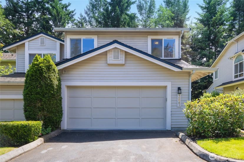 Property photo for 12541 Ne 7th Place, Bellevue