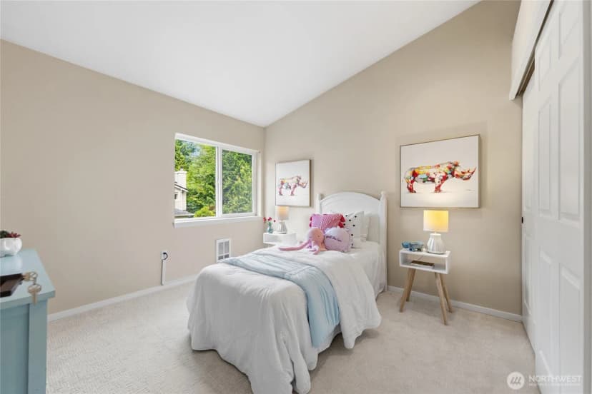 Property photo for 12541 Ne 7th Place, Bellevue photo 23
