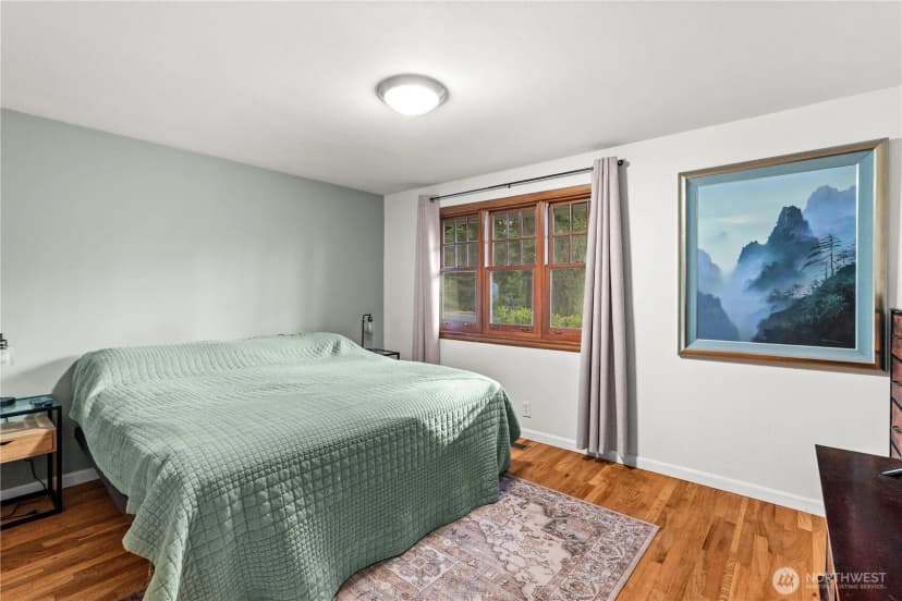 Property photo for 4918 119th Avenue Se, Bellevue photo 16