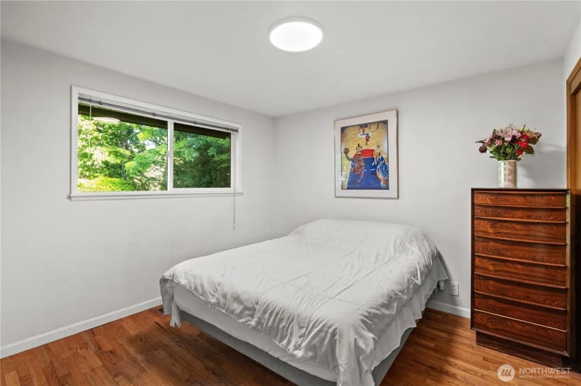 Property photo for 4918 119th Avenue Se, Bellevue photo 14