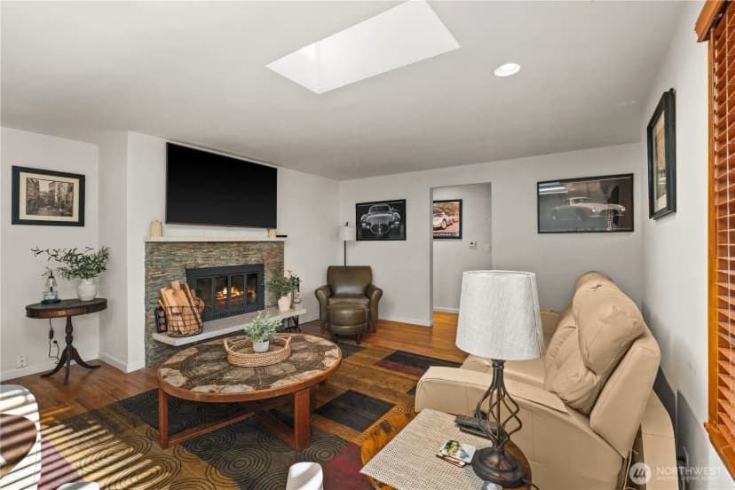 Property photo for 4918 119th Avenue Se, Bellevue photo 6