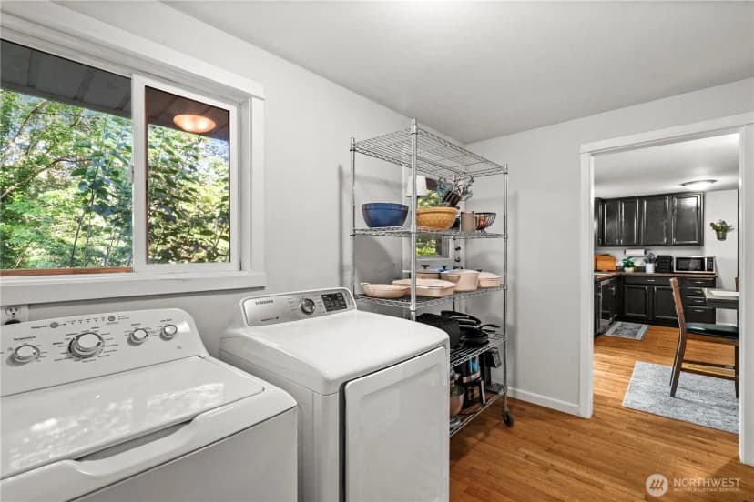 Property photo for 4918 119th Avenue Se, Bellevue photo 20