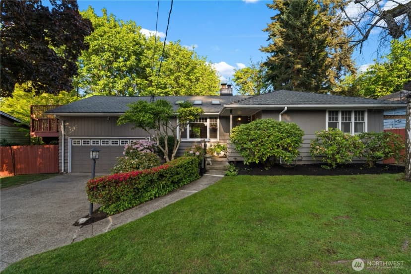 Property photo for 4918 119th Avenue Se, Bellevue photo 31