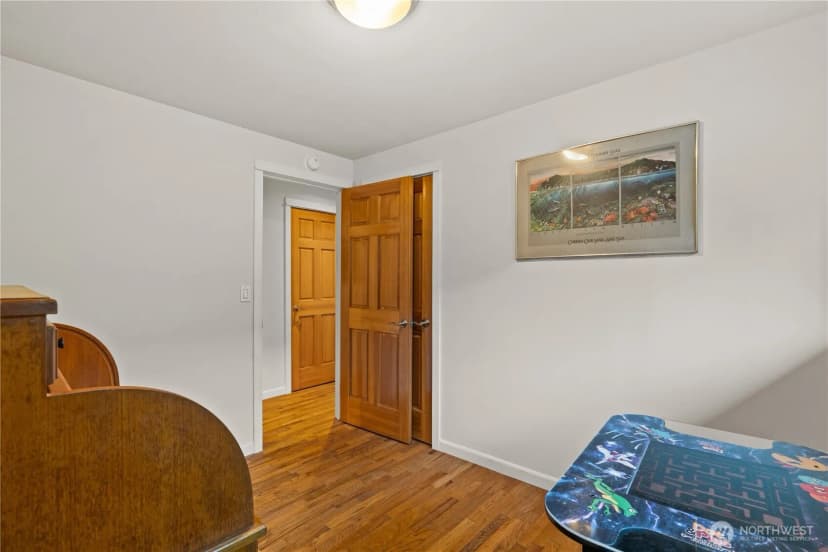 Property photo for 4918 119th Avenue Se, Bellevue photo 19