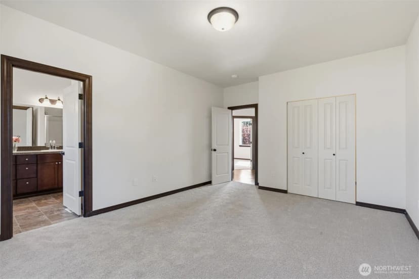 Property photo for 4411 172nd Place Sw, Lynnwood photo 13