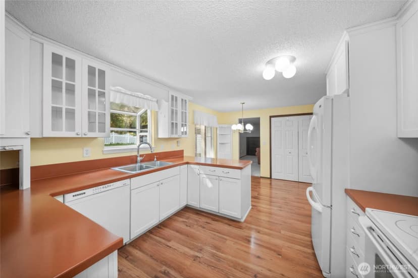 Property photo for 8573 Conifer Court Se, Olympia photo 5