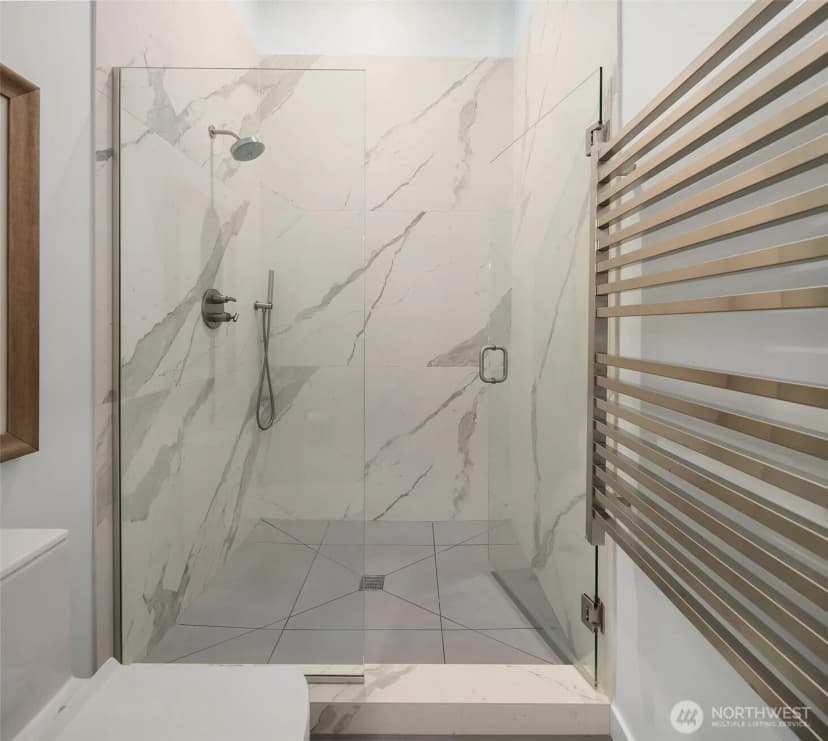 Property photo for 1606 W Lake Sammamish Parkway Se, Bellevue photo 18