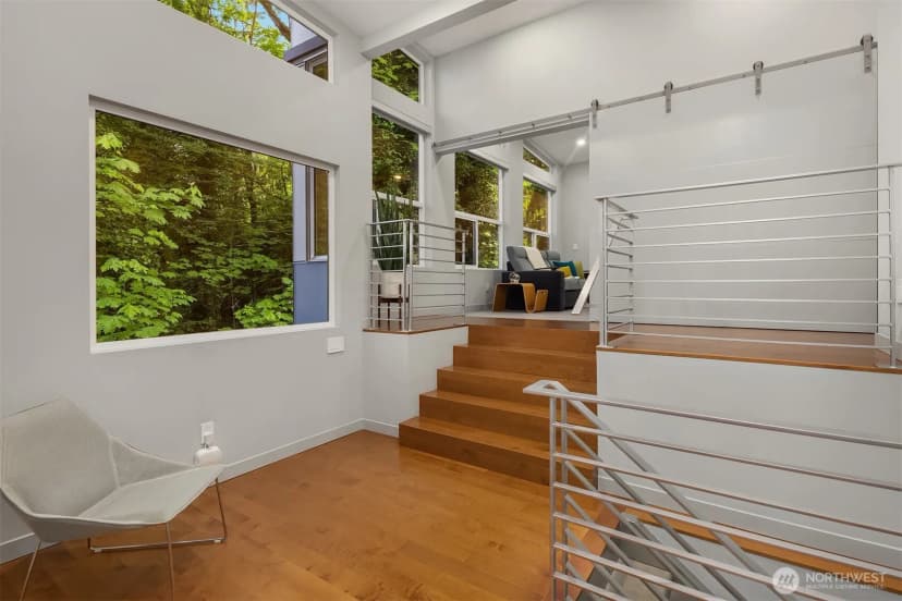 Property photo for 1606 W Lake Sammamish Parkway Se, Bellevue photo 15