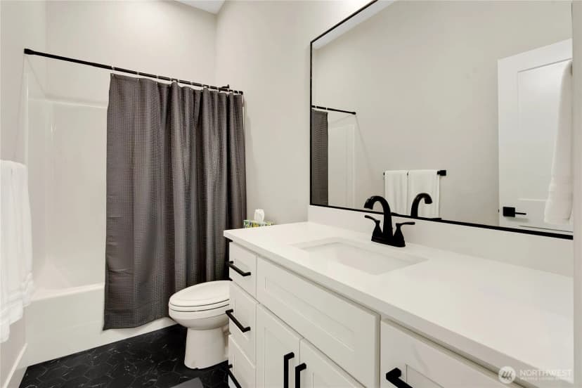Property photo for 28711 132nd Avenue E, Graham photo 25