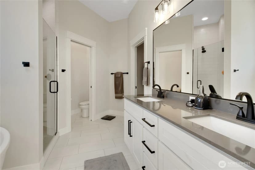 Property photo for 28711 132nd Avenue E, Graham photo 14