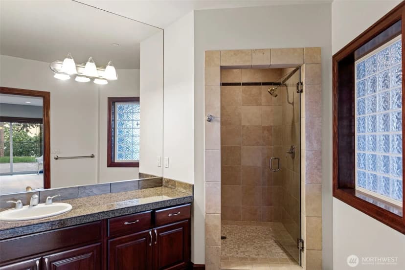 Property photo for 13025 Point Richmond Drive Nw, Gig Harbor photo 32