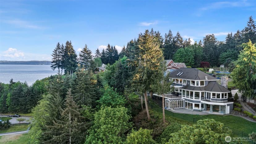 Property photo for 13025 Point Richmond Drive Nw, Gig Harbor