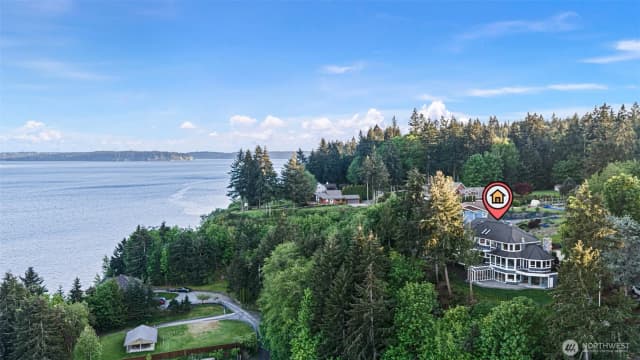 Property photo for 13025 Point Richmond Drive Nw, Gig Harbor photo 3