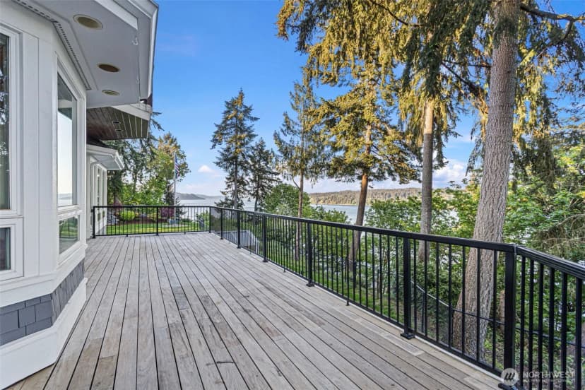 Property photo for 13025 Point Richmond Drive Nw, Gig Harbor photo 7