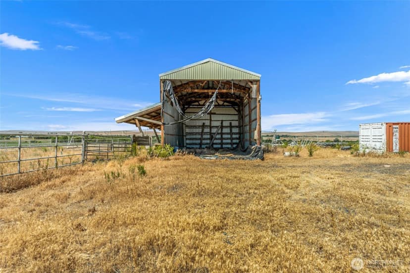 Property photo for 721 Rd 20 Ne, Soap Lake photo 35