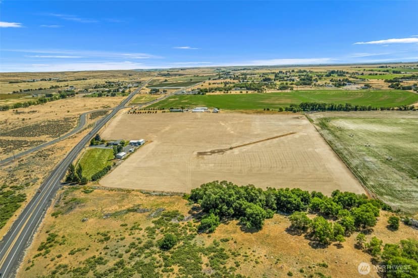 Property photo for 721 Rd 20 Ne, Soap Lake