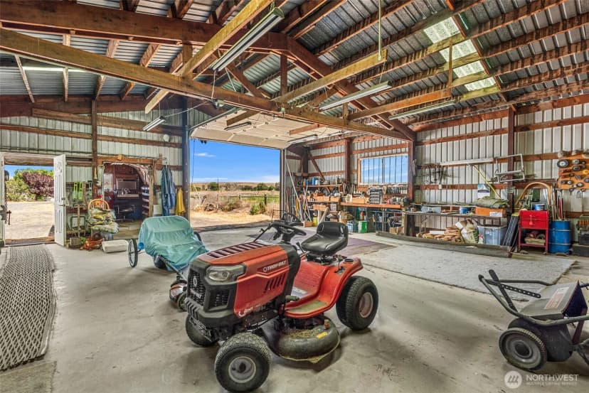 Property photo for 721 Rd 20 Ne, Soap Lake photo 31