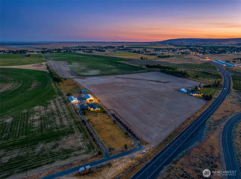 Property photo for 721 Rd 20 Ne, Soap Lake photo 36