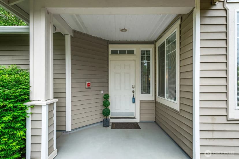 Property photo for 18740 109th Lane Se, Renton photo 2