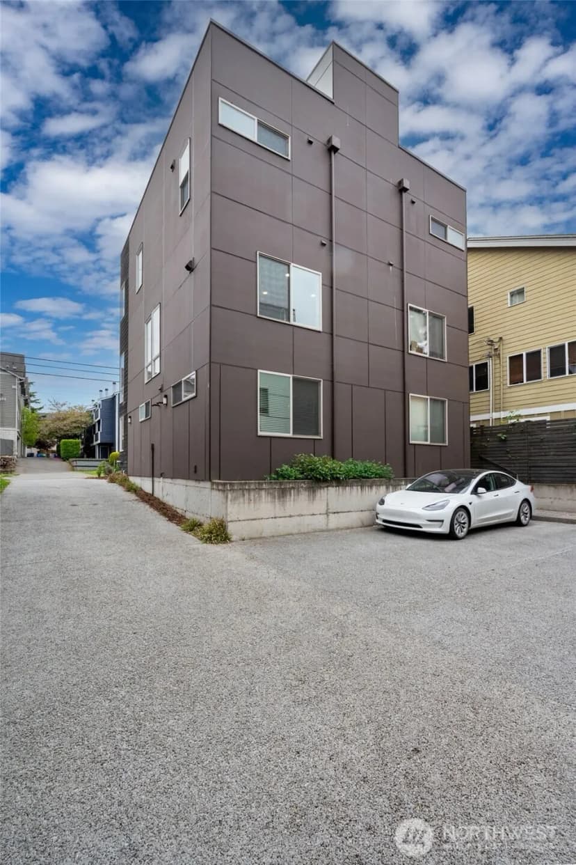 Property photo for 738 D N 95th, Seattle photo 24