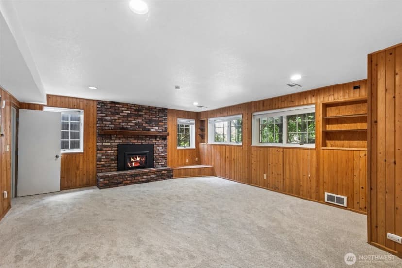 Property photo for 16530 76th Avenue W, Edmonds photo 31