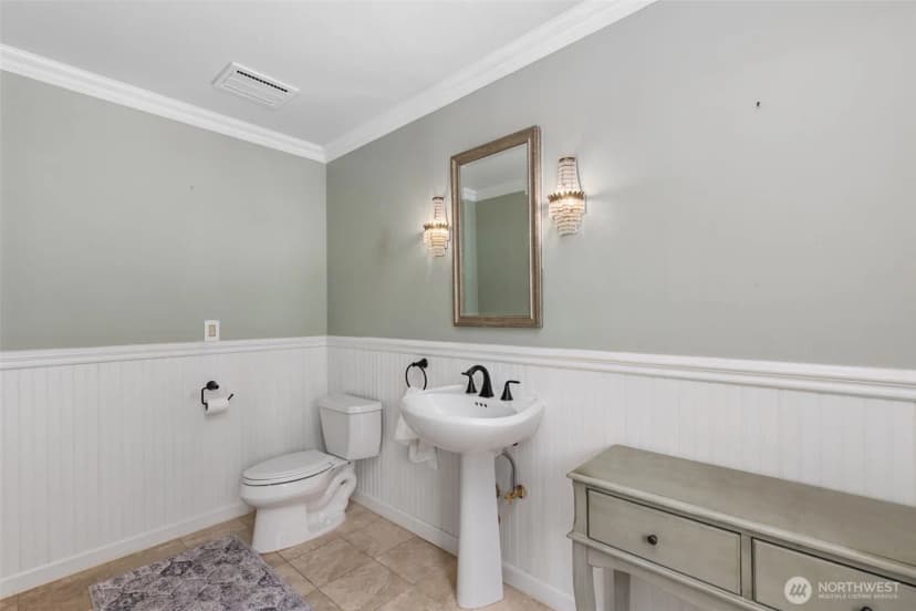 Property photo for 16530 76th Avenue W, Edmonds photo 12